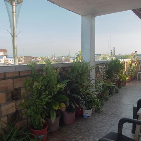 איקיטוס Moicca Youth Hostel מראה חיצוני תמונה