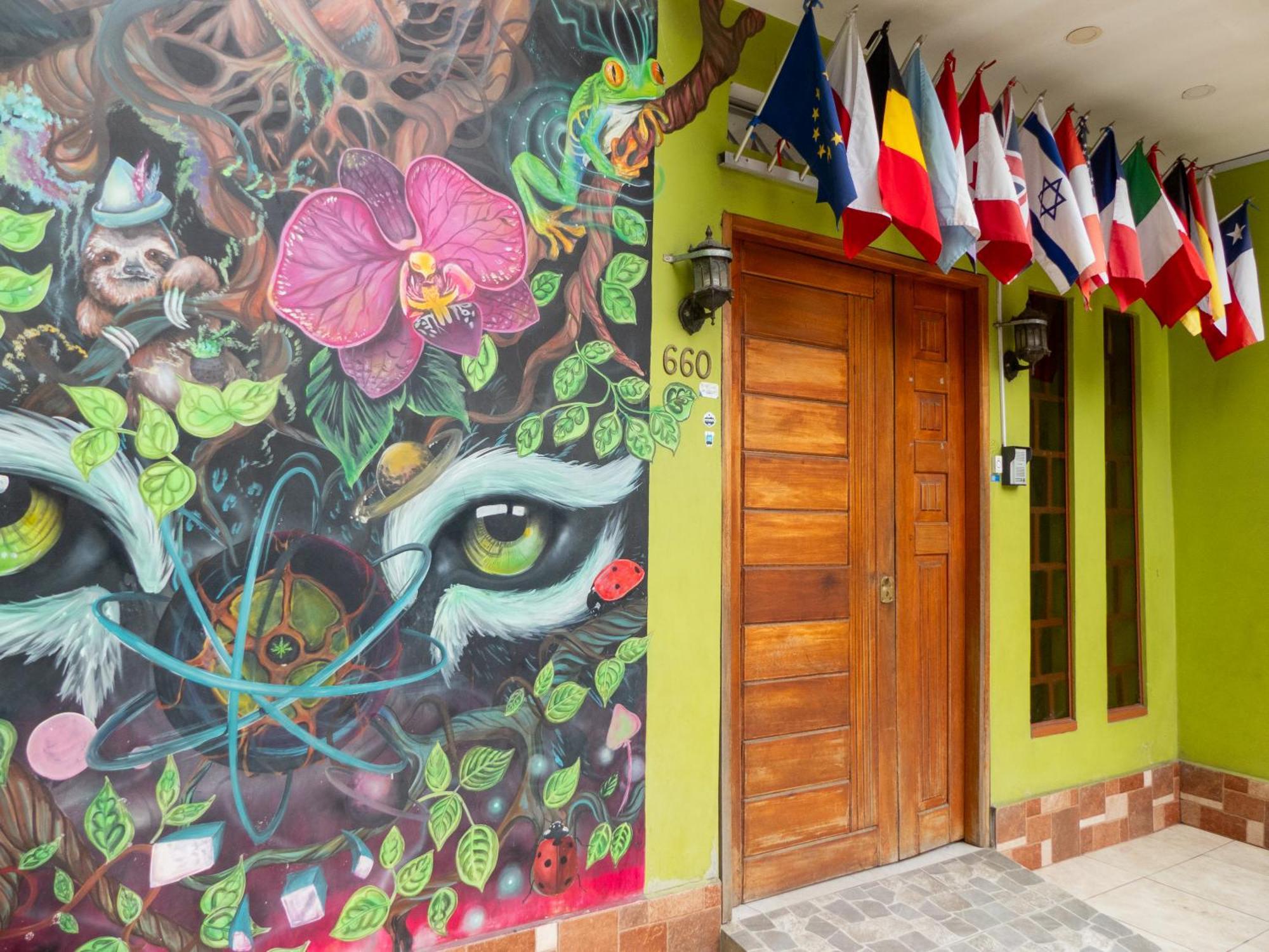 איקיטוס Moicca Youth Hostel מראה חיצוני תמונה